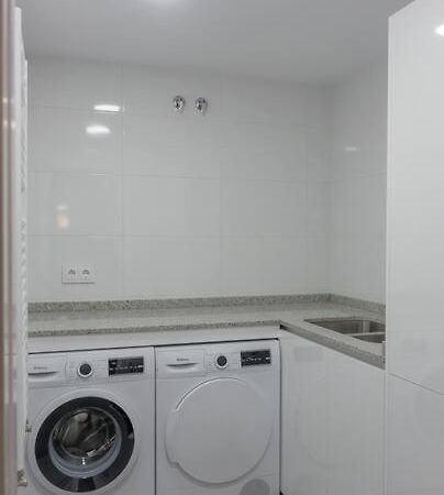 Sakura Homes Ponferrada Centro 8 Plazas 外观 照片