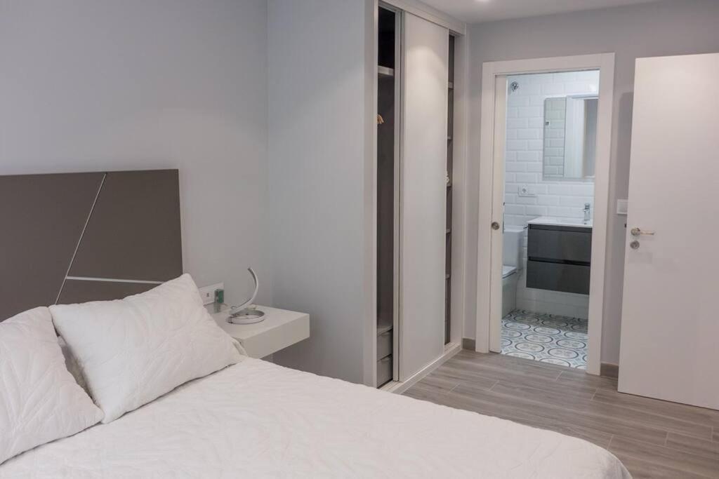 Sakura Homes Ponferrada Centro 8 Plazas 外观 照片