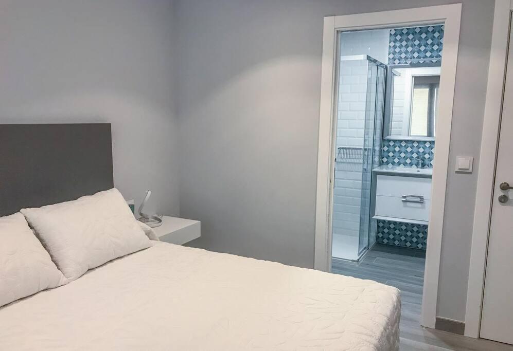 Sakura Homes Ponferrada Centro 8 Plazas 外观 照片